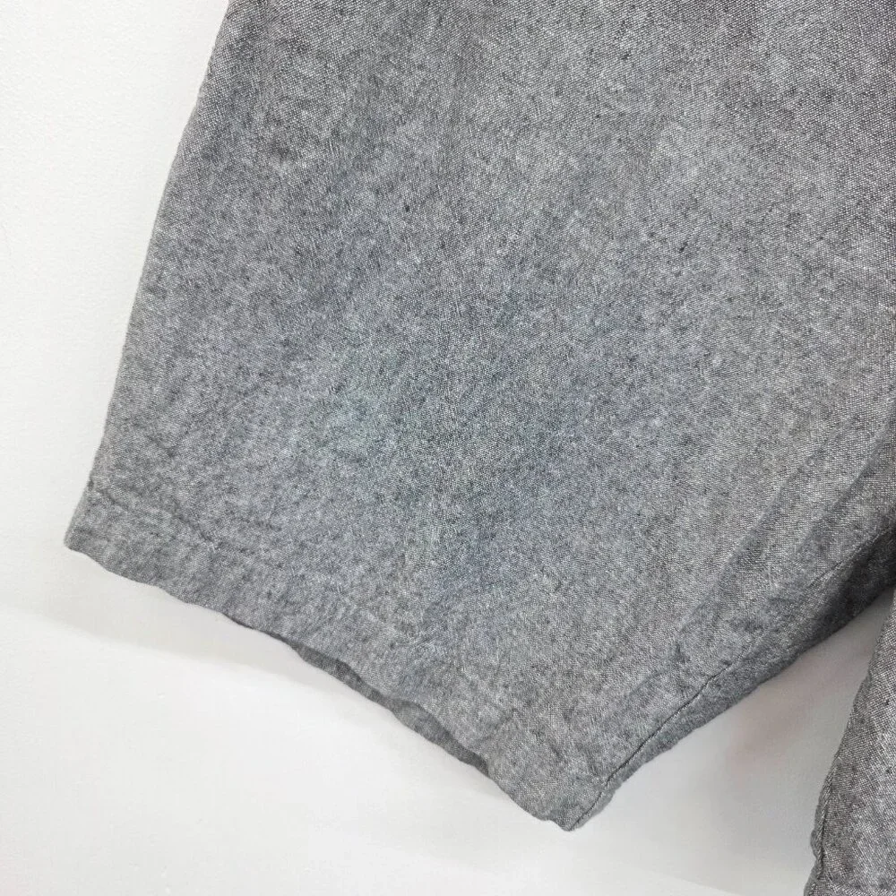 Old Navy Men's Charcoal Flat Front Shorts - Picture 4 of 13